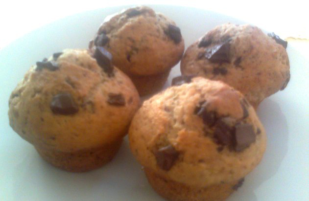 Vrhunske sestavine za izdelavo čokoladnih mafinov in kokosovih kock